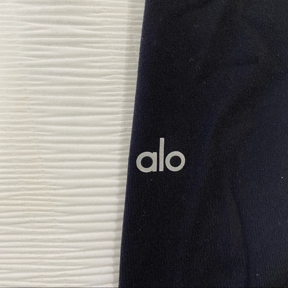 Alo Yoga 7/8 High Waist Airbrush Leggings - Picture 7 of 7